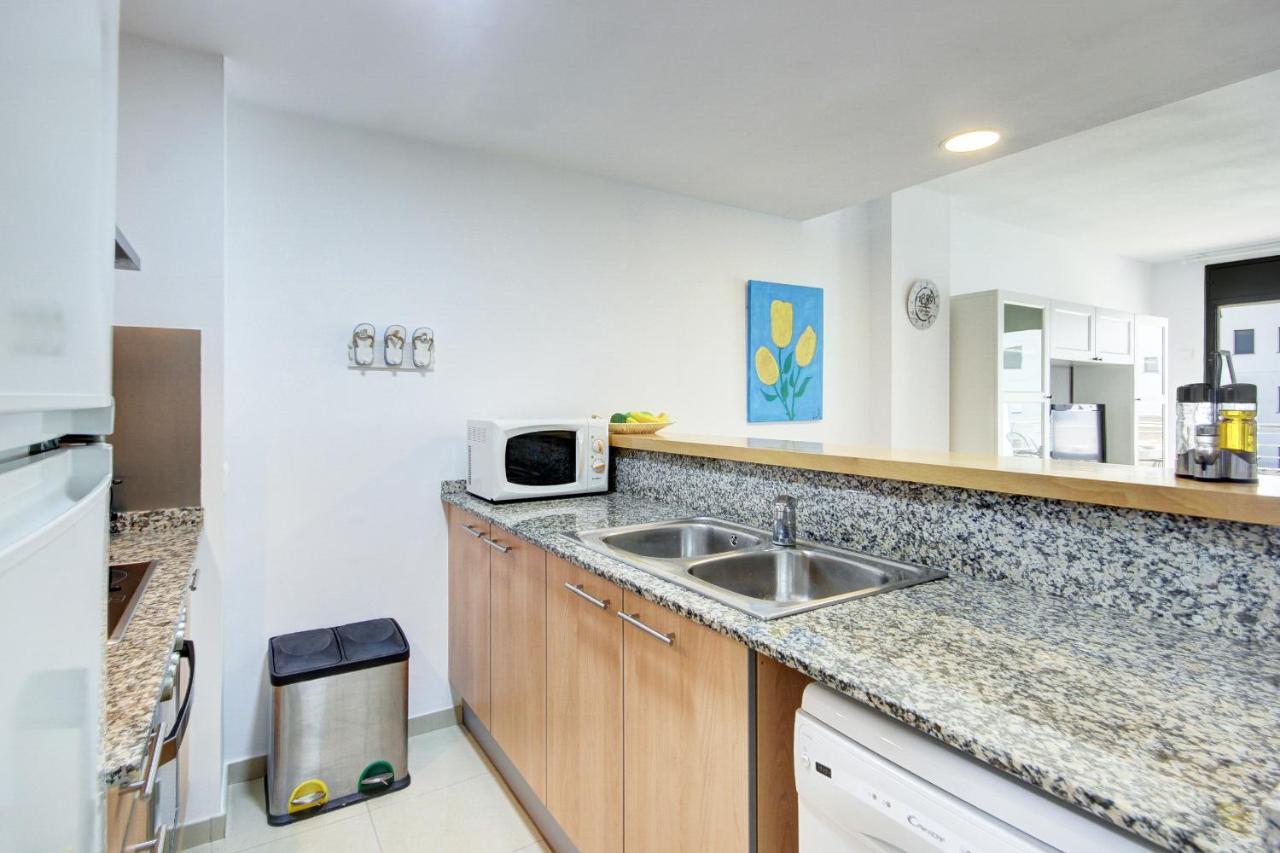 Mileni 2 2 1 1 - Barneda Premium Apartment Roses Bagian luar foto